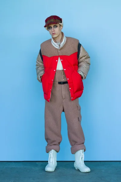 Look 17